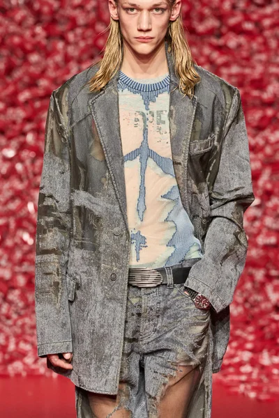Look 22